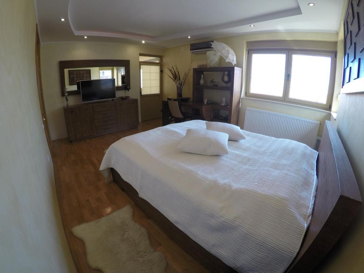 Casa Edwin Bed & Breakfast Constanta Bagian luar foto