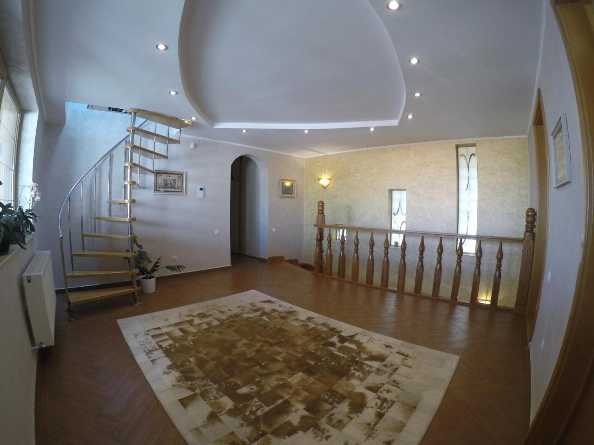 Casa Edwin Bed & Breakfast Constanta Bagian luar foto