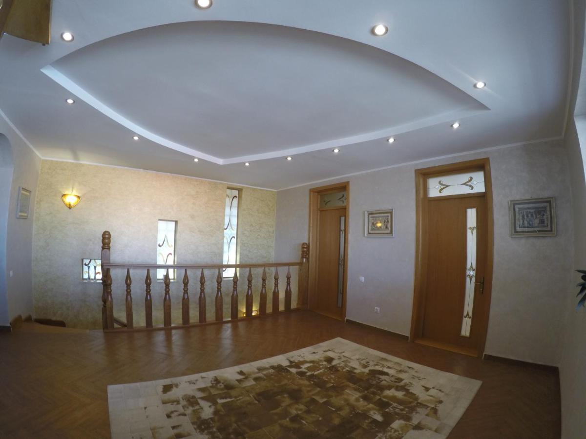 Casa Edwin Bed & Breakfast Constanta Bagian luar foto