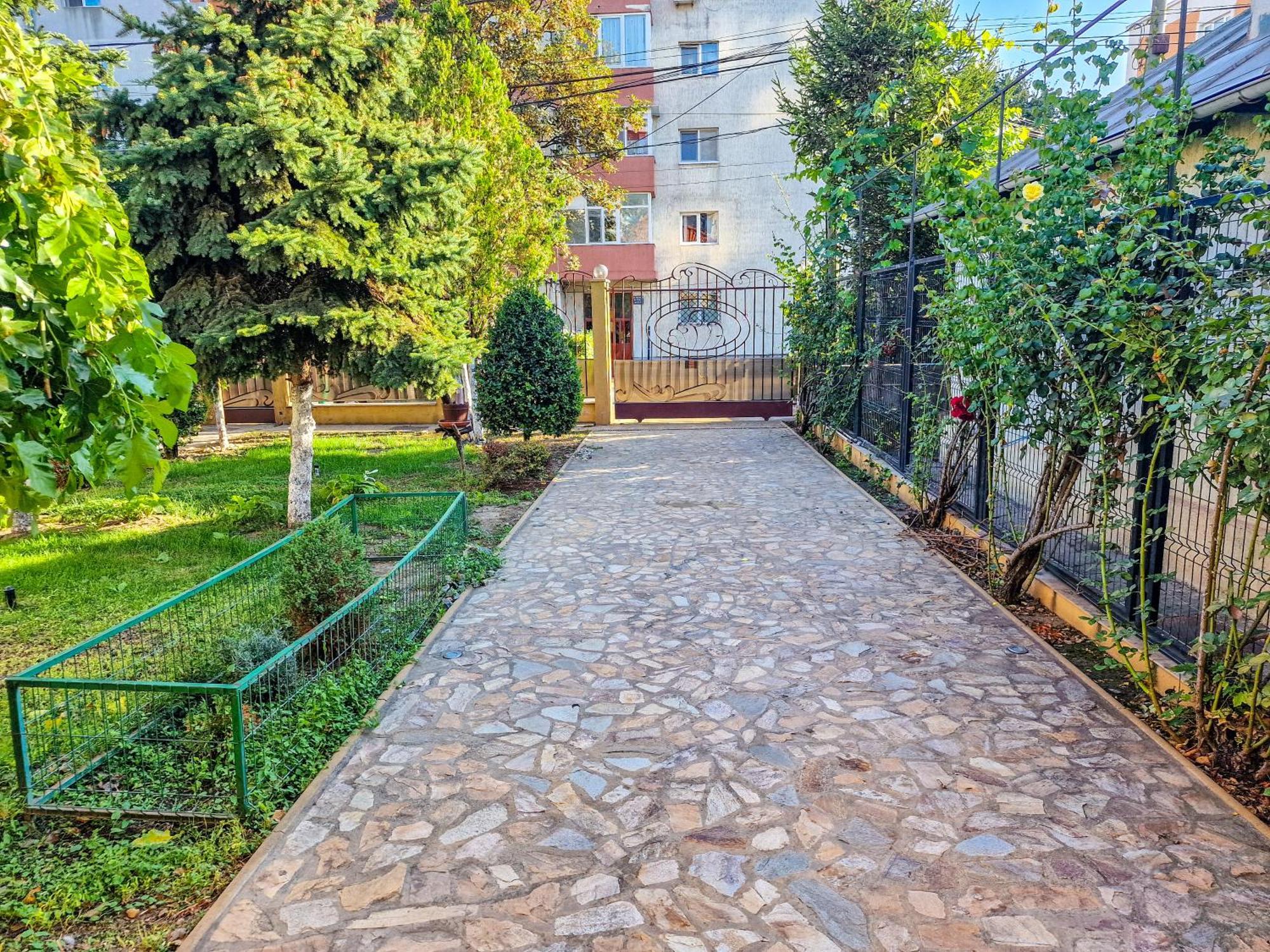 Casa Edwin Bed & Breakfast Constanta Bagian luar foto