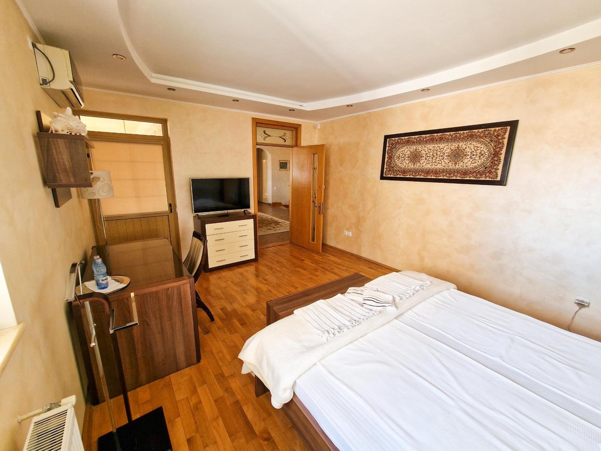 Casa Edwin Bed & Breakfast Constanta Bagian luar foto